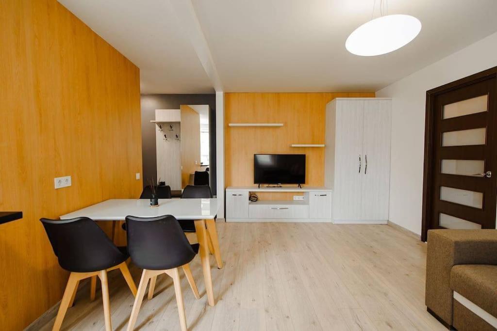 Very Stylish Apartament In Middle Of City. Chişinǎu Buitenkant foto
