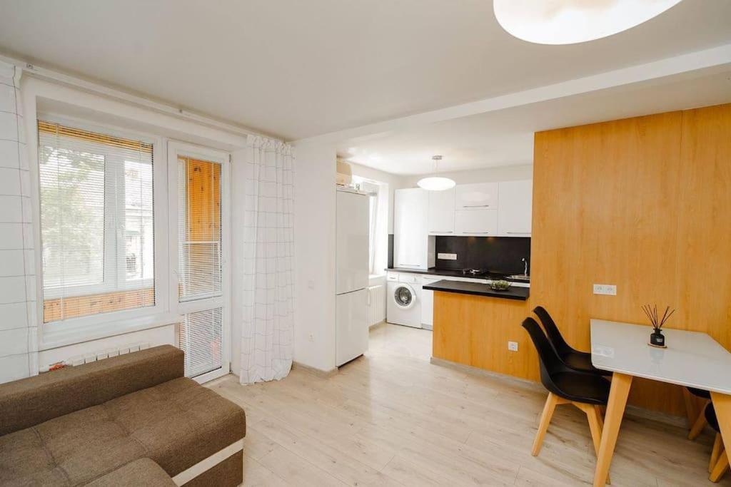 Very Stylish Apartament In Middle Of City. Chişinǎu Buitenkant foto